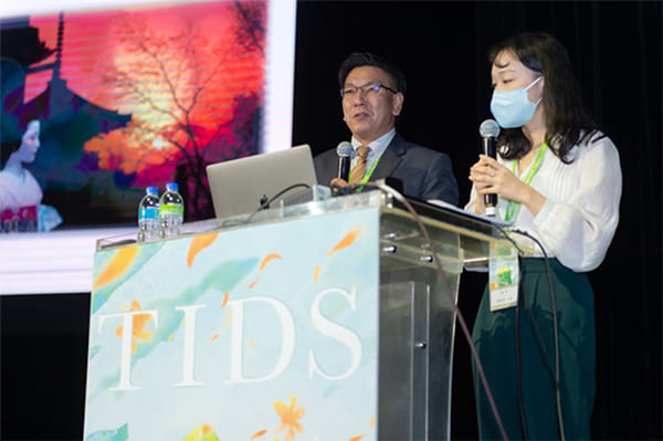 セミナー講演写真1